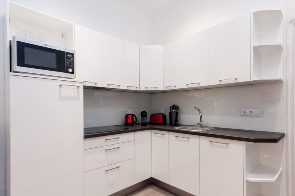 בודפשט Contemporary City Apartment Vaci Utca מראה חיצוני תמונה
